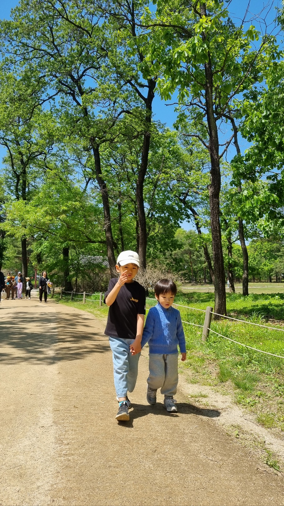 KakaoTalk_20250504_190935064_03.jpg